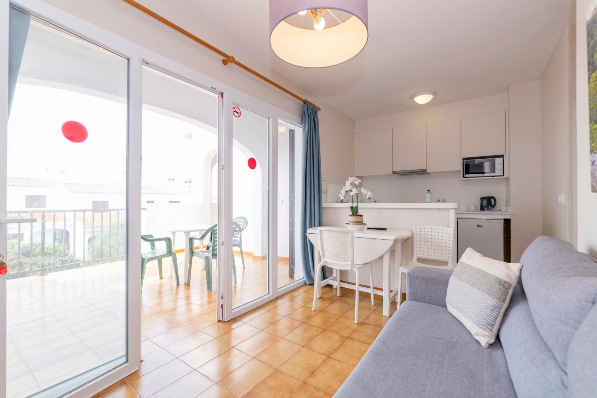 Siesta Mar One Bedroom Apartments Cala En Porter  Buitenkant foto